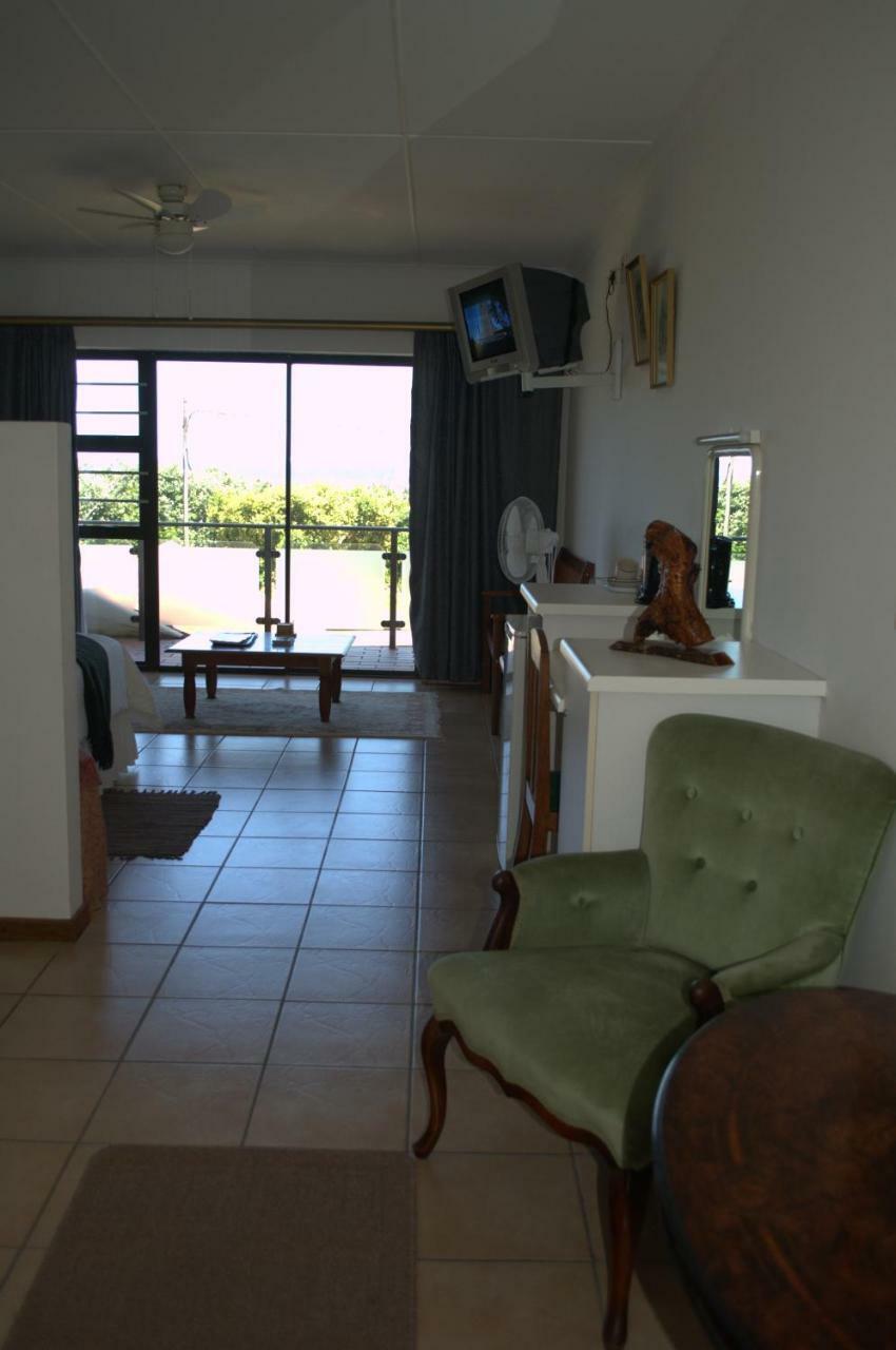 Hotel Crowned Crane Gonubie Esterno foto